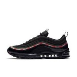 undefeated air maxs